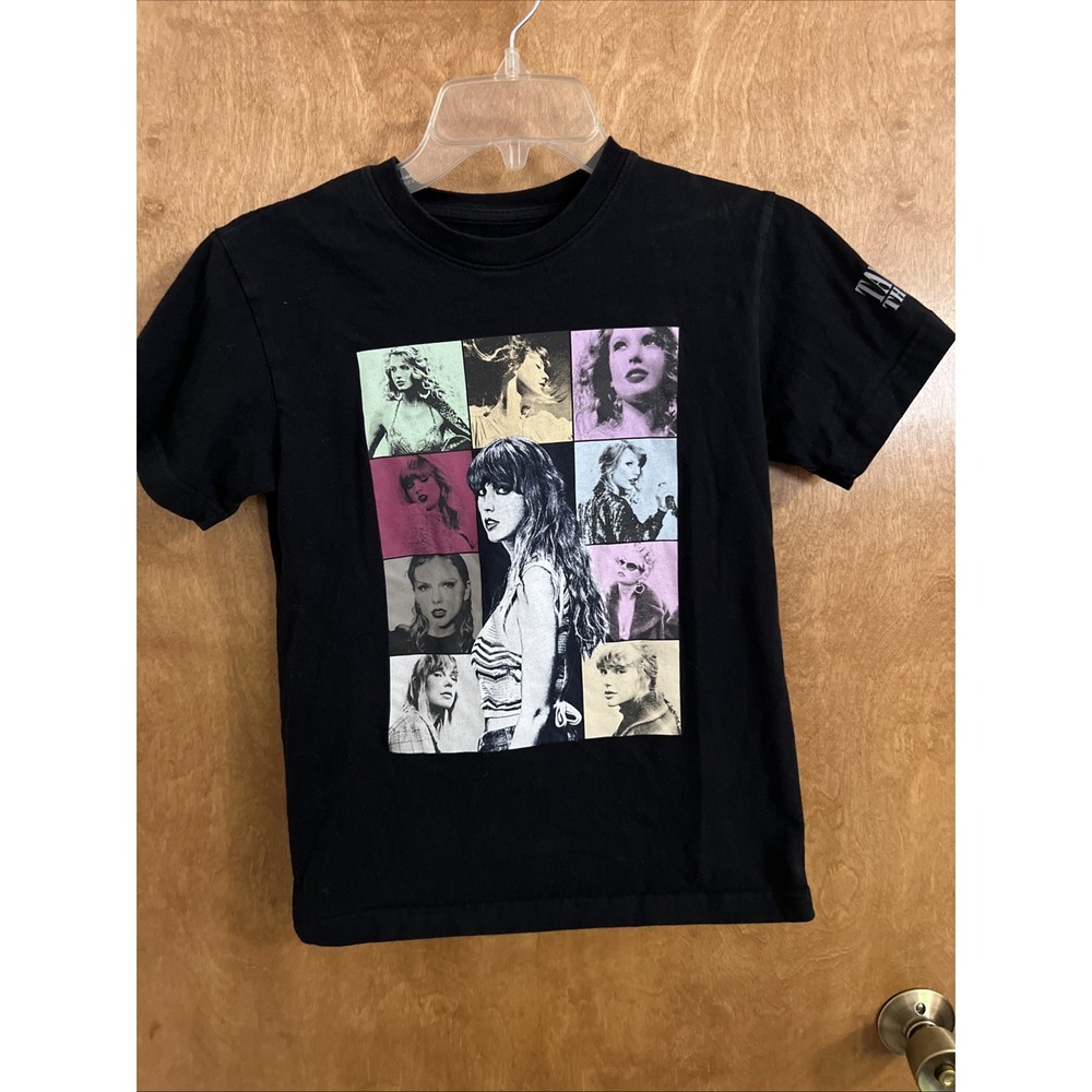Taylor Swift The Eras Tour‎ Official Merch Black  T-Shirt Size Youth Medium